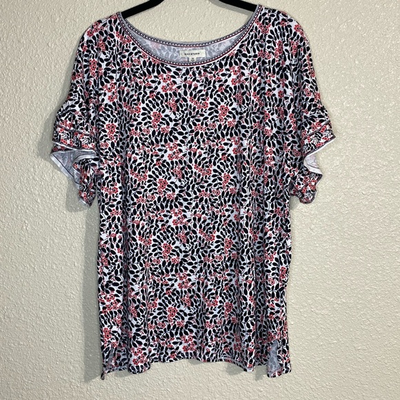 Max Studio Floral Top NWT Size 1X - Picture 1 of 9